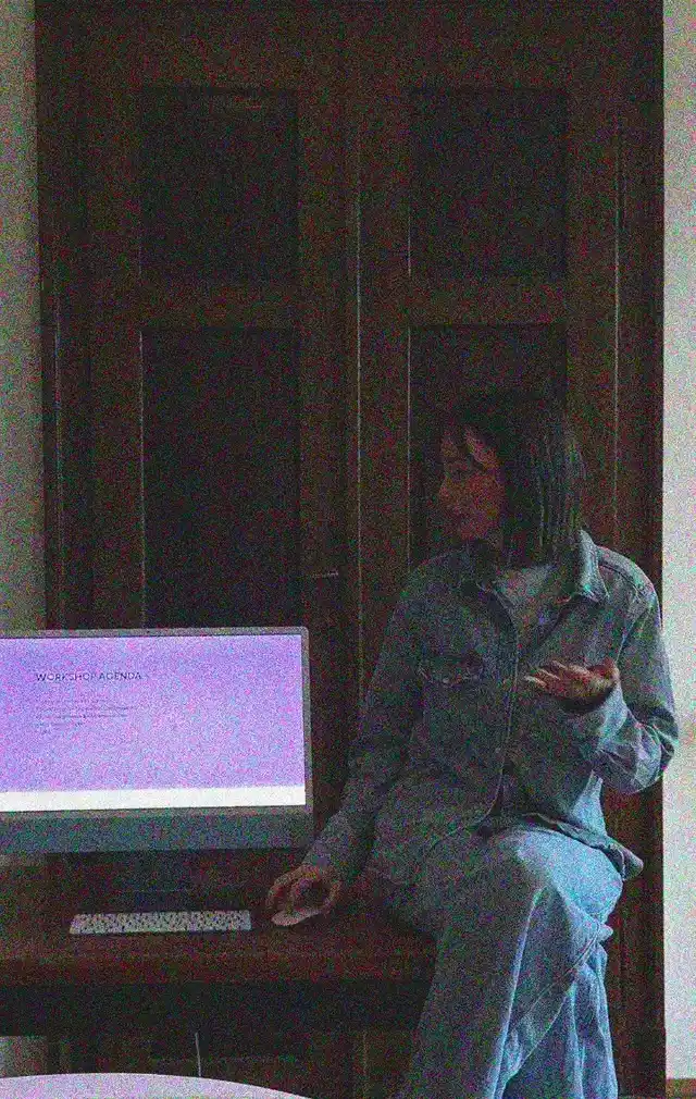 workshop-ezgif.com-optiwebp