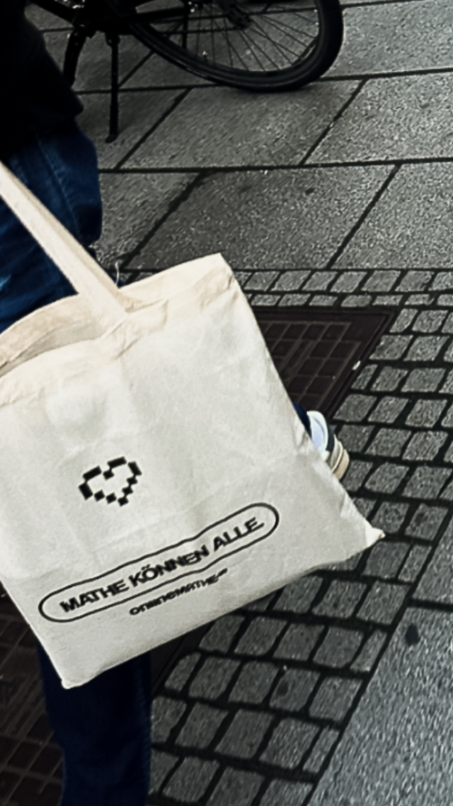 onlinemathe-merch-branding-rebranding-campaign-mathe-können-alle
