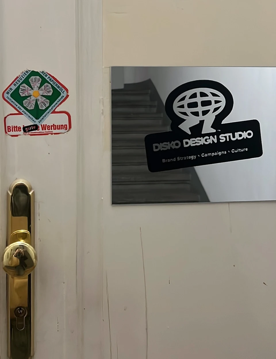 diskodesignstudio-branding-graz-8010-türschild